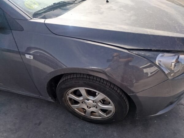 ALETA DELANTERA DERECHA CHEVROLET CRUZE