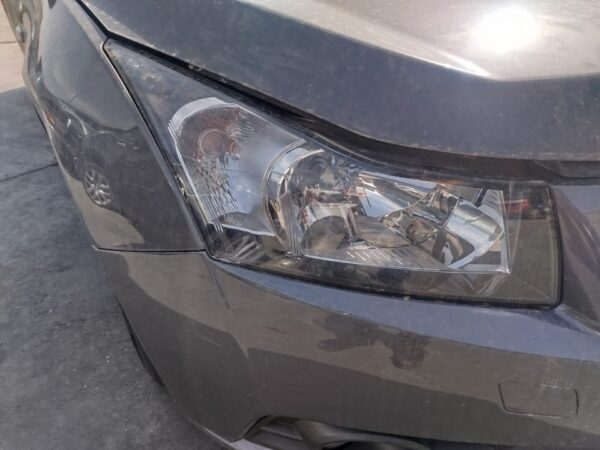 FARO DERECHO CHEVROLET CRUZE
