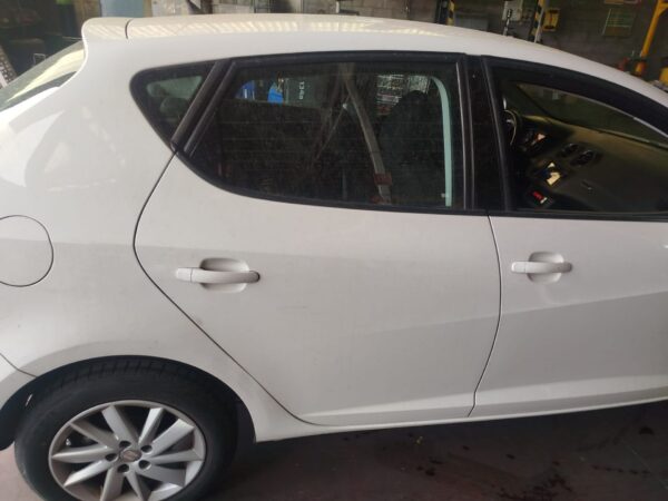 PUERTA TRASERA DERECHA SEAT IBIZA BERLINA (6J5)