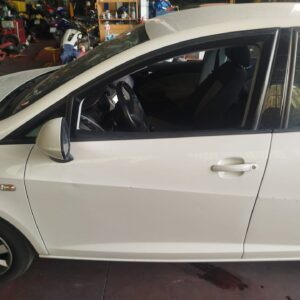 PUERTA DELANTERA IZQUIERDA SEAT IBIZA BERLINA (6J5)