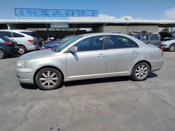 FARO IZQUIERDO TOYOTA AVENSIS BERLINA (T25) - Imagen 4