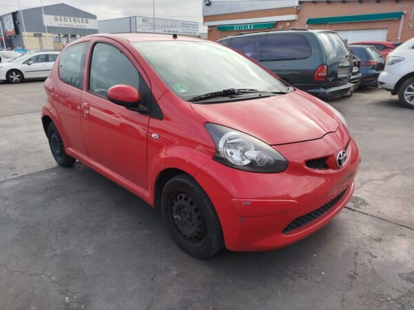 PILOTO TRASERO IZQUIERDO TOYOTA AYGO (KGB/WNB) - Imagen 5