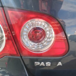 PILOTO TRASERO IZQUIERDO INTERIOR VOLKSWAGEN PASSAT BERLINA (3C2)