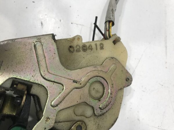 CERRADURA PUERTA DELANTERA DERECHA KIA SORENTO (BL)