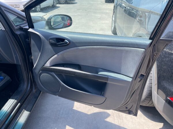 ELEVALUNAS DELANTERO DERECHO SEAT LEON (1P1)