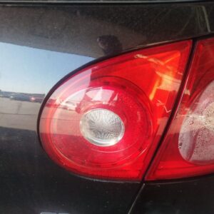 PILOTO TRASERO DERECHO INTERIOR VOLKSWAGEN GOLF V (1K1)(10.2003)