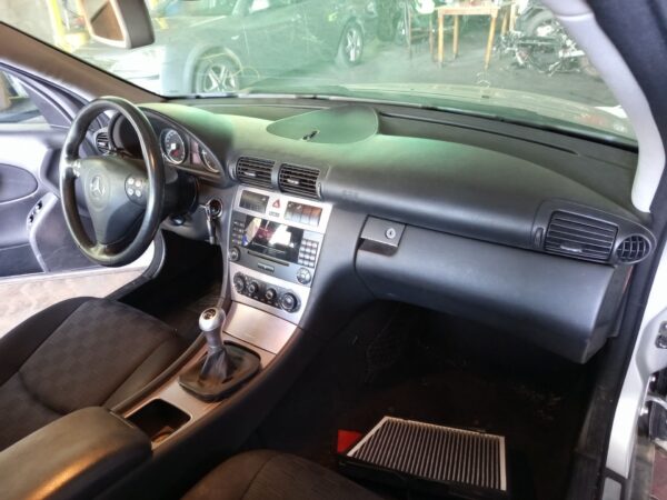 SALPICADERO MERCEDES-BENZ CLASE C (BM 203) BERLINA
