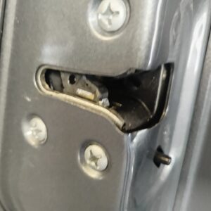 CERRADURA PUERTA TRASERA IZQUIERDA NISSAN NOTE (E11E)