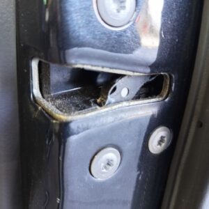 CERRADURA PUERTA DELANTERA DERECHA TOYOTA AVENSIS WAGON (T25)