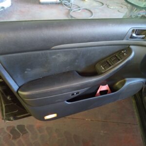 ELEVALUNAS DELANTERO IZQUIERDO TOYOTA AVENSIS WAGON (T25)