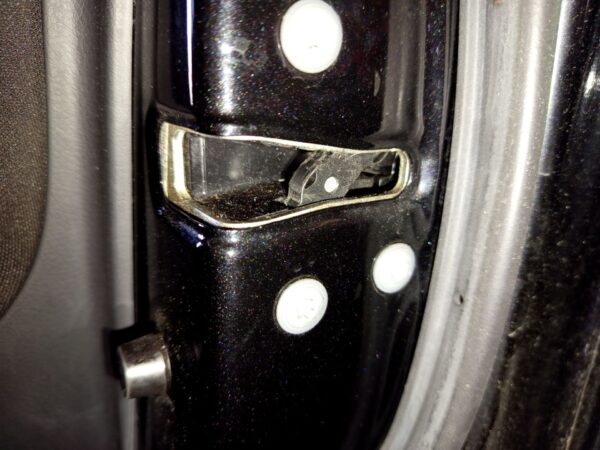 CERRADURA PUERTA DELANTERA DERECHA TOYOTA VERSO (AUR2/ZGR2)
