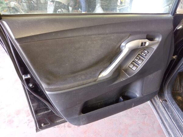 ELEVALUNAS DELANTERO IZQUIERDO TOYOTA VERSO (AUR2/ZGR2)