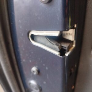 CERRADURA PUERTA DELANTERA IZQUIERDA BMW SERIE 3 BERLINA (E90)