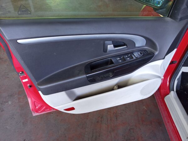 ELEVALUNAS DELANTERO IZQUIERDO KIA CEED (ED)