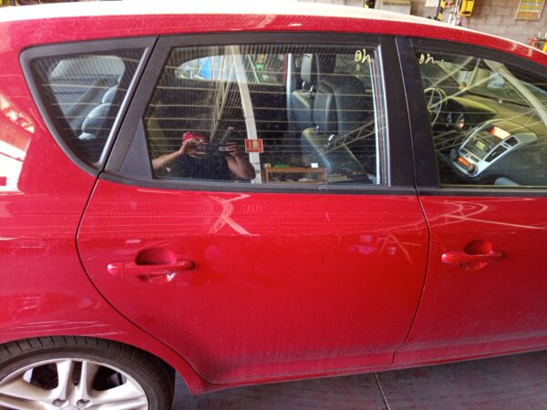 PUERTA TRASERA DERECHA KIA CEED (ED)