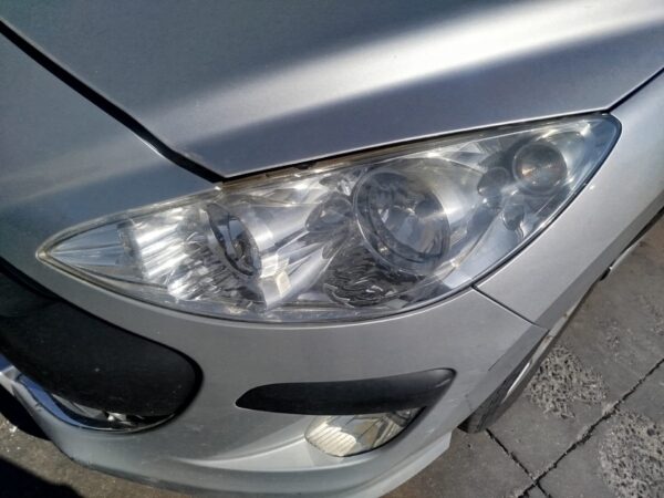 FARO IZQUIERDO PEUGEOT 308