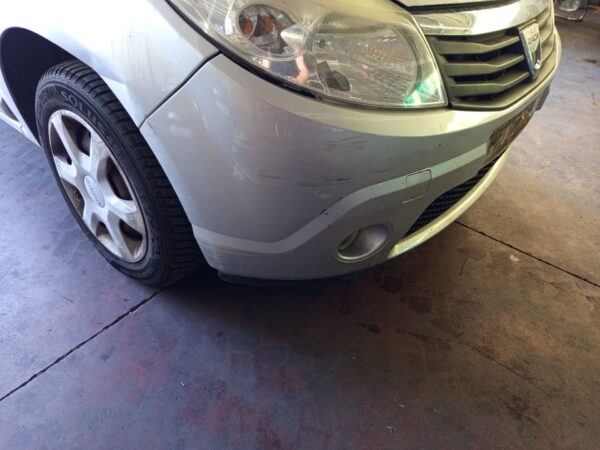 PARAGOLPES DELANTERO DACIA SANDERO