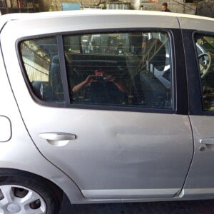 PUERTA TRASERA DERECHA DACIA SANDERO