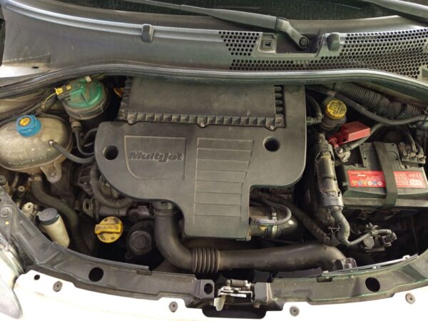 CONDENSADOR / RADIADOR  AIRE ACONDICIONADO FIAT 500 (150) BERLINA