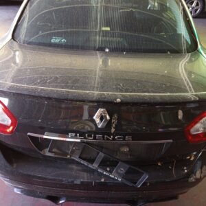 TAPA MALETERO RENAULT FLUENCE
