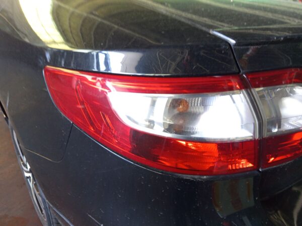 PILOTO TRASERO IZQUIERDO RENAULT FLUENCE