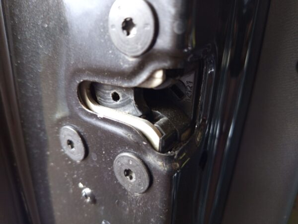 CERRADURA PUERTA TRASERA IZQUIERDA RENAULT FLUENCE