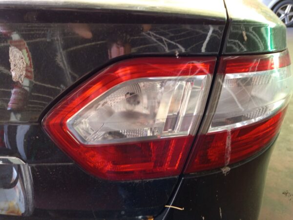 PILOTO TRASERO DERECHO INTERIOR RENAULT FLUENCE
