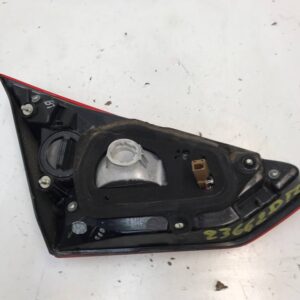 PILOTO TRASERO DERECHO INTERIOR NISSAN PULSAR (C13M)