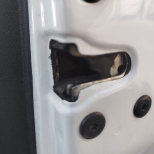 CERRADURA PUERTA DELANTERA DERECHA DACIA DUSTER I