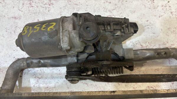 MOTOR LIMPIA DELANTERO TOYOTA PRIUS (ZVW30)