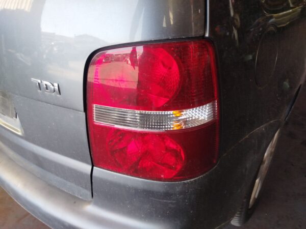 PILOTO TRASERO DERECHO VOLKSWAGEN TOURAN (1T1)