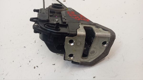 CERRADURA PUERTA TRASERA DERECHA TOYOTA PRIUS (NHW20)