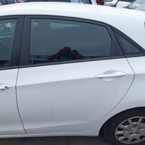 PUERTA TRASERA IZQUIERDA HYUNDAI I30 (GD)