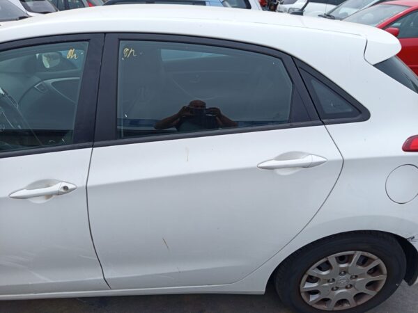 PUERTA TRASERA IZQUIERDA HYUNDAI I30 (GD)