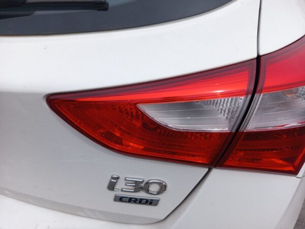 PILOTO TRASERO DERECHO INTERIOR HYUNDAI I30 (GD)