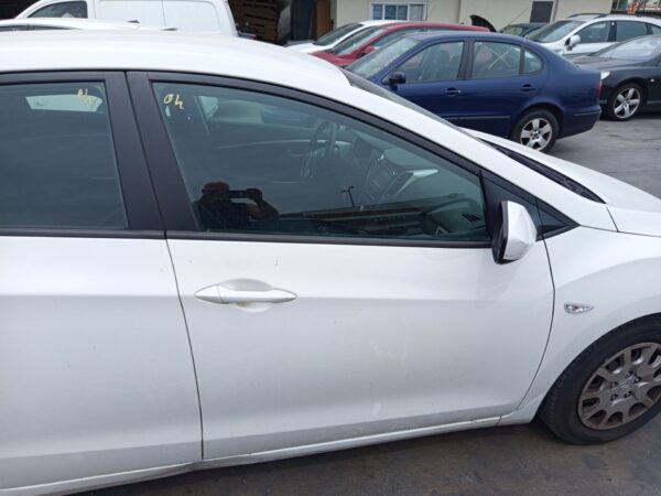 PUERTA DELANTERA DERECHA HYUNDAI I30 (GD)