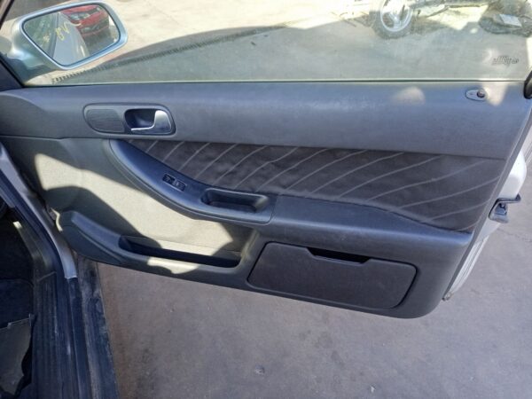 ELEVALUNAS DELANTERO DERECHO AUDI A3 (8L)
