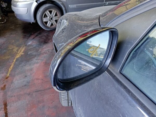 RETROVISOR IZQUIERDO VOLKSWAGEN GOLF V (1K1)(10.2003)