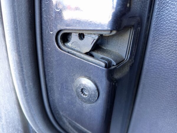 CERRADURA PUERTA DELANTERA IZQUIERDA VOLKSWAGEN GOLF V (1K1)(10.2003)