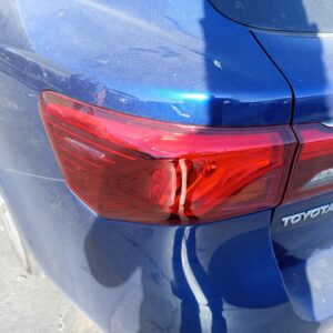 PILOTO TRASERO IZQUIERDO TOYOTA AVENSIS TOURING SPORTS (T27)