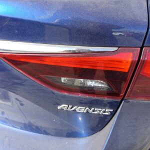 PILOTO TRASERO DERECHO INTERIOR TOYOTA AVENSIS TOURING SPORTS (T27)