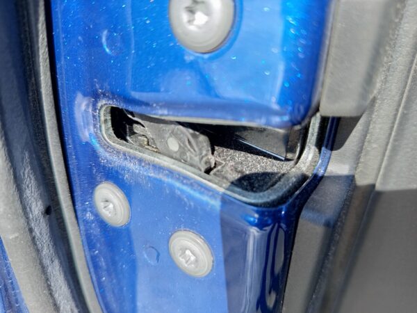 CERRADURA PUERTA DELANTERA IZQUIERDA TOYOTA AVENSIS TOURING SPORTS (T27)