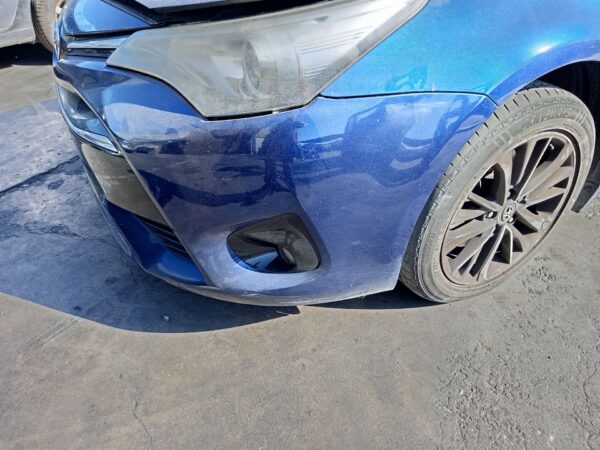 PARAGOLPES DELANTERO TOYOTA AVENSIS TOURING SPORTS (T27)