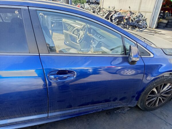 PUERTA DELANTERA DERECHA TOYOTA AVENSIS TOURING SPORTS (T27)
