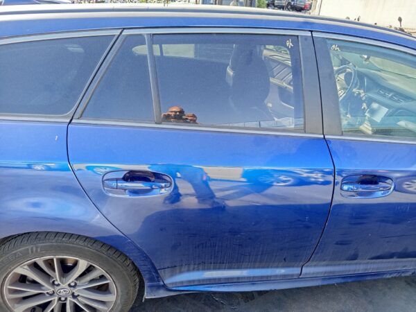 PUERTA TRASERA DERECHA TOYOTA AVENSIS TOURING SPORTS (T27)