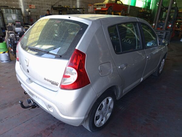 RADIADOR AGUA DACIA SANDERO - Imagen 4