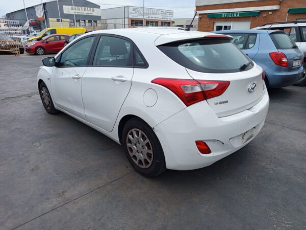 RADIADOR AGUA HYUNDAI I30 (GD) - Imagen 2