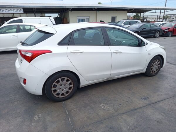 RADIADOR AGUA HYUNDAI I30 (GD) - Imagen 3