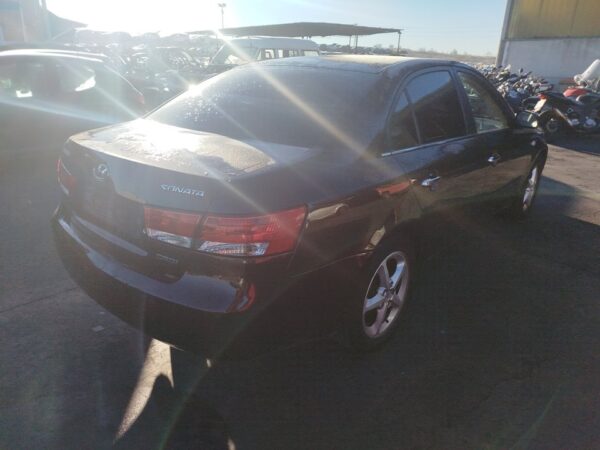 PILOTO TRASERO DERECHO HYUNDAI SONATA (NF) - Imagen 3