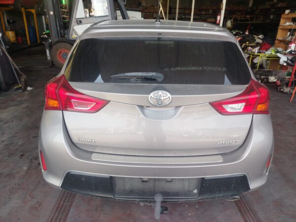 PILOTO TRASERO DERECHO INTERIOR TOYOTA AURIS (E18) - Imagen 5